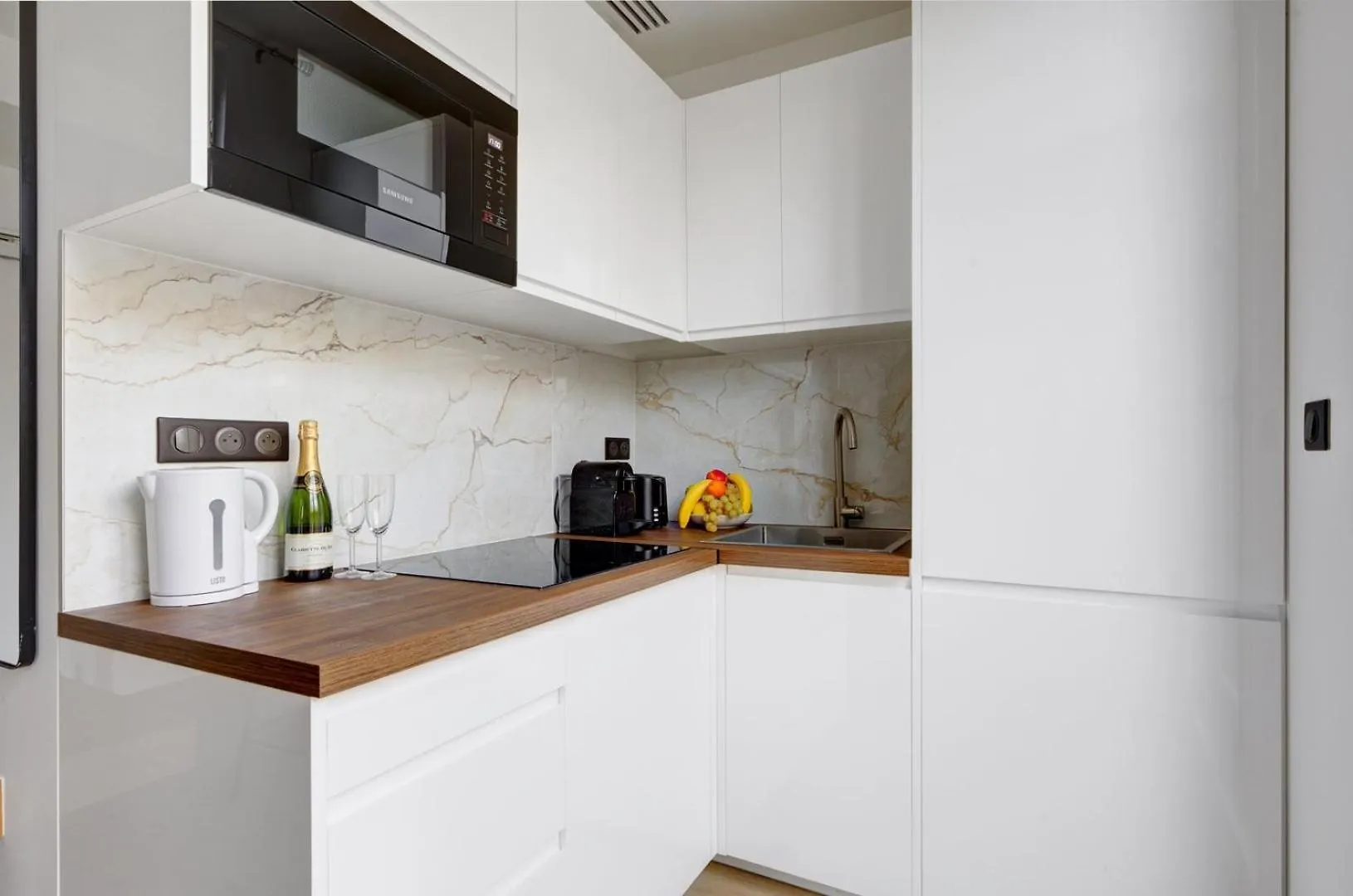 Bluestay 294 - Superbe Appartement A Paris 17