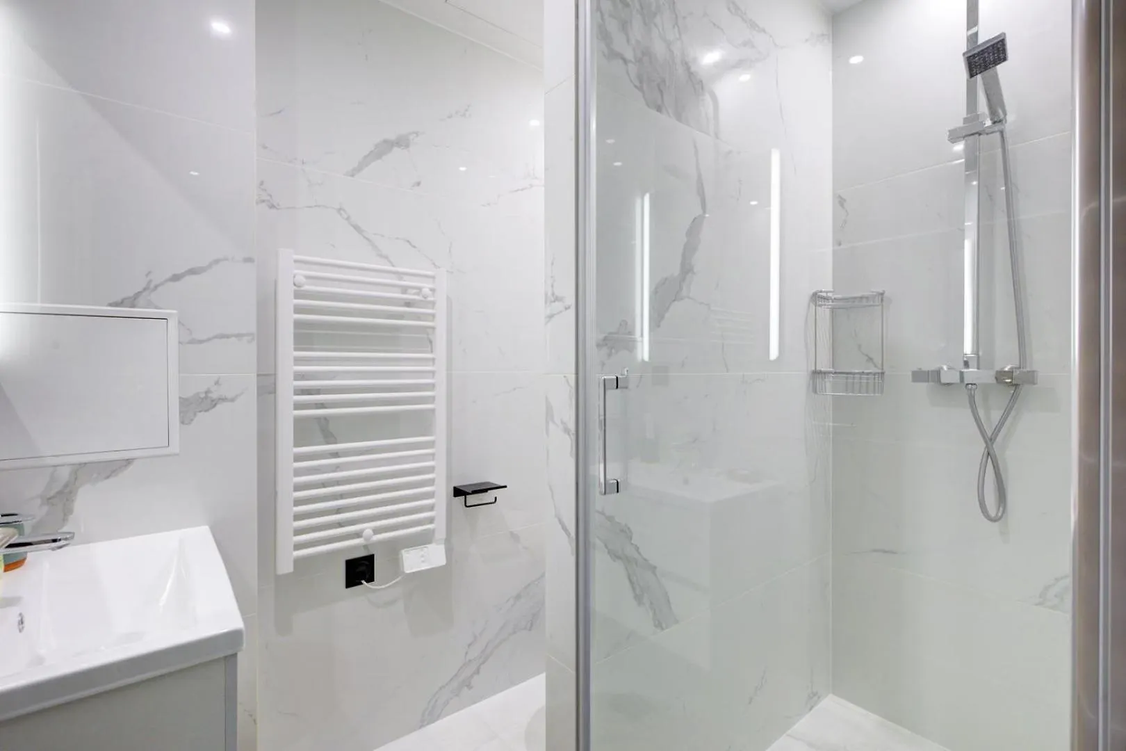 Bluestay 294 - Superbe Appartement A Paris 17